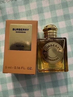 Burberry Goddess Mini Bottle in Amber and Gold mini dab on